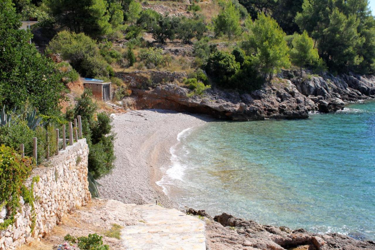 Seaside House For Families With Children Cove Tvrdni Dolac, Hvar - 2057 Gdinj Ngoại thất bức ảnh